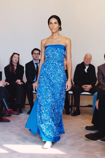 Look 25